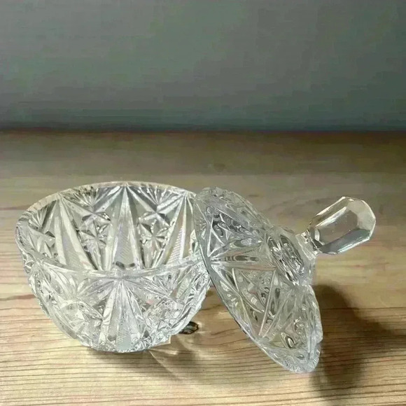 Mid Century Cut Crystal Etched Tray With Matching Creamer And Sugar Bowl W/Lid - Picture 5 of 9